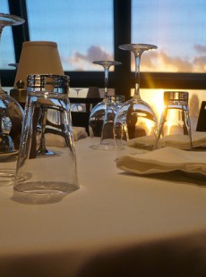 manger-au-restaurant-un-repas-plus-sain-qu-un-mc-do-peut-etre-pas-17072015232